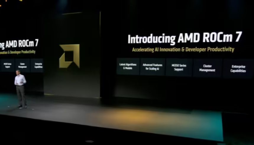 AMD 發(fā)布 ROCm 7，DeepSeek R1 推理性能提升 3.8 倍.jpg